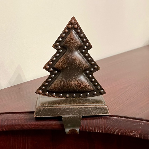 The Christmas Shoppe Rustic Brown Metal Christmas Tree Stocking Holder Hanger - Picture 2 of 7